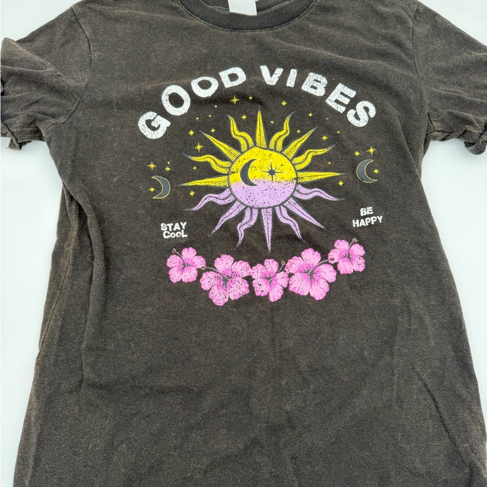 Good Vibes Graphic Tee - small